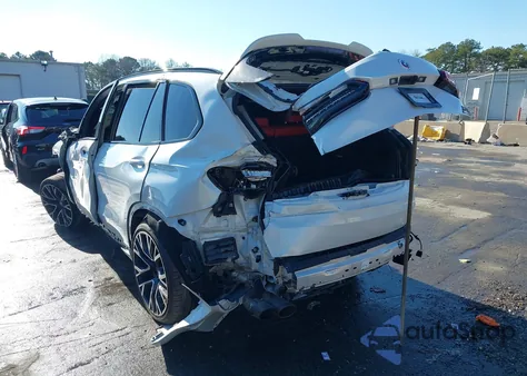 2022 BMW X5 M z USA, uszkodzony, nr VIN 5YMJU0C07N9M18232